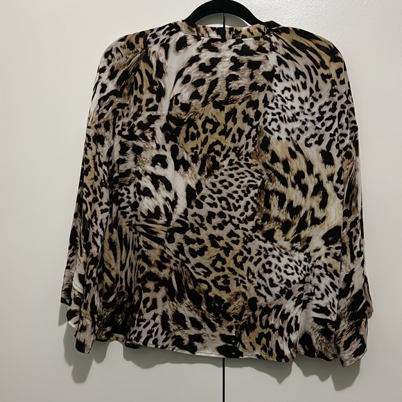 Banana Republic Blouse - Picture 3 of 4